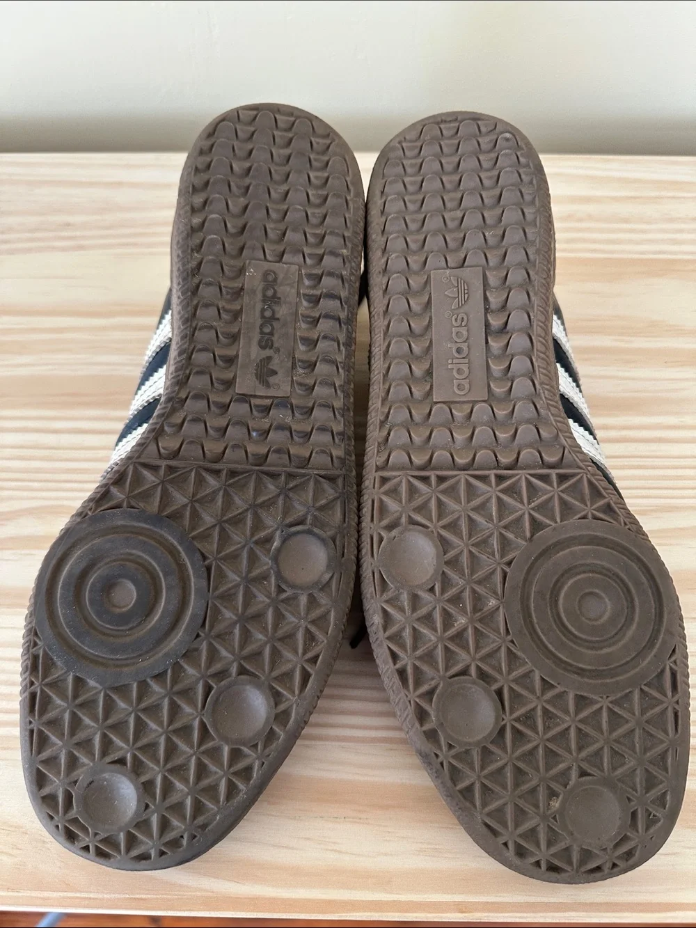 adidas classic black sambas - Men’s 10.5